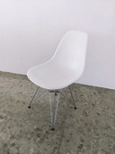 4x chaises de salle à manger Vitra Eames DSR