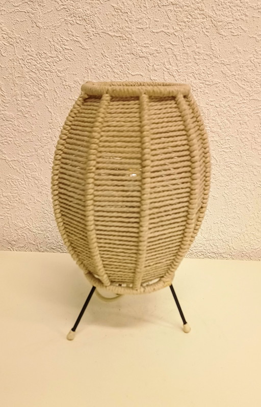 Vintage rope screen table lamp