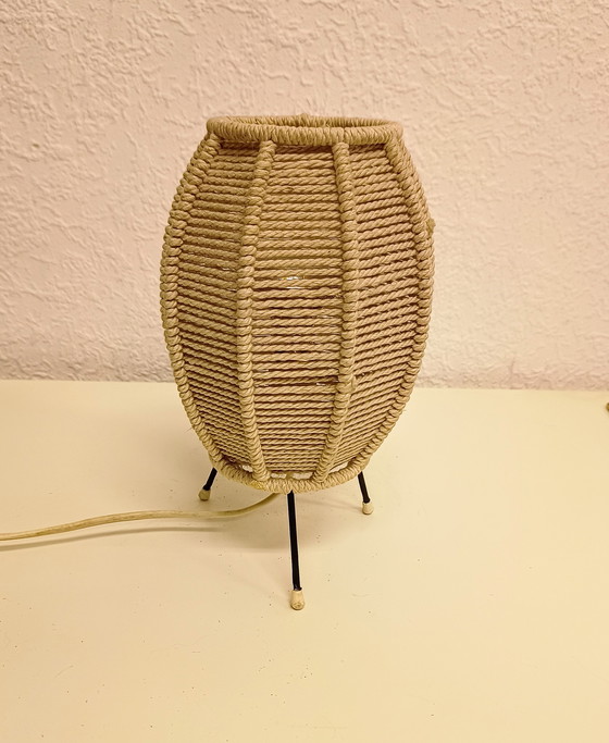 Image 1 of Lampada da tavolo vintage con paralume in corda