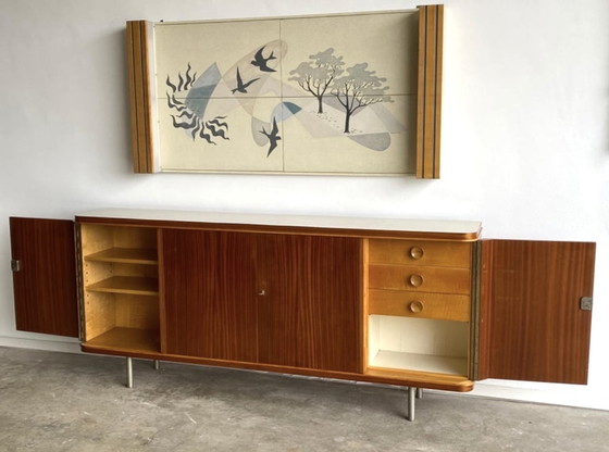 Image 1 of Credenza vintage e pezzo d'arte decorativa abbinato della nave da crociera "SS Rotterdam"