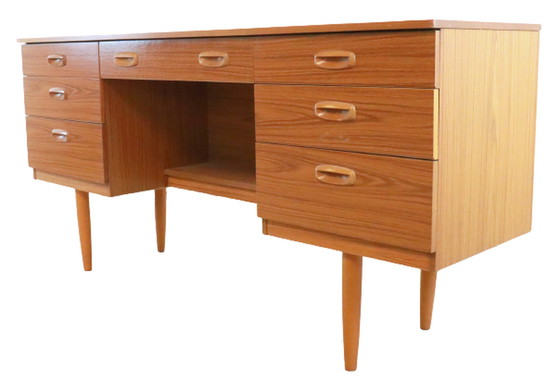 Image 1 of Bureau vintage de Schreiber 'Birkenhead'