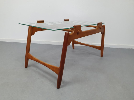 Image 1 of Table basse au design Mid Century.