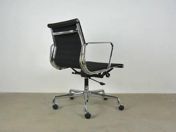 Image 1 of Vita Ea 117 Office chair