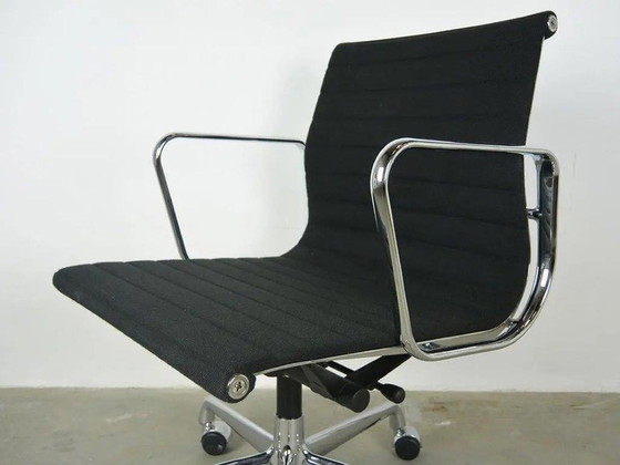 Image 1 of Vita Ea 117 Office chair