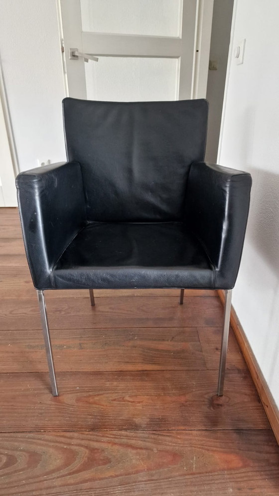 Image 1 of Molinari 6 dining room chairs black leather