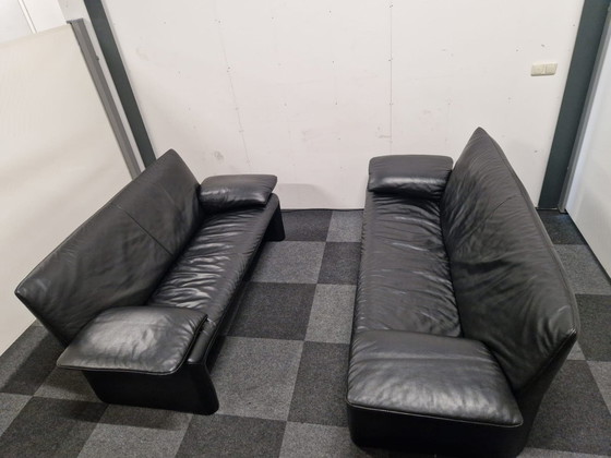 Image 1 of Jori JR 8700 set 3 + 2 seater Couches