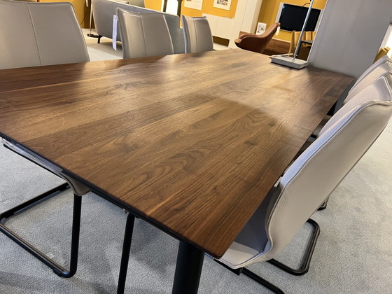 Image 1 of Brees New world Luna Dining table walnut wood