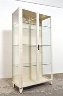 Armoire à pharmacie vintage