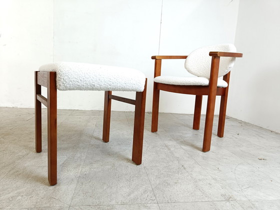 Image 1 of Fauteuil et pouf vintage