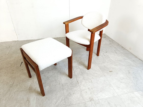 Image 1 of Fauteuil et pouf vintage