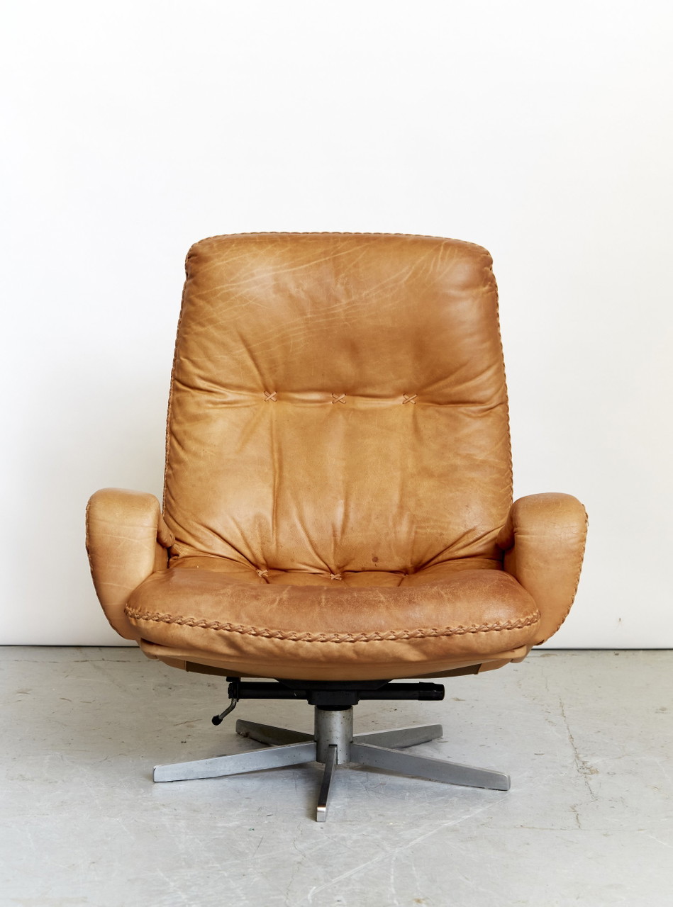 De Sede S231 "James Bond" Swivel Armchair
