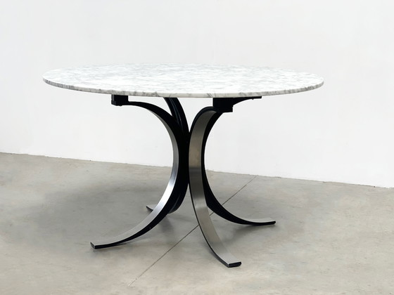 Image 1 of Tavolo da pranzo rotondo in marmo vintage modello T69 di Osvaldo Borsani per Tecno, anni '70 