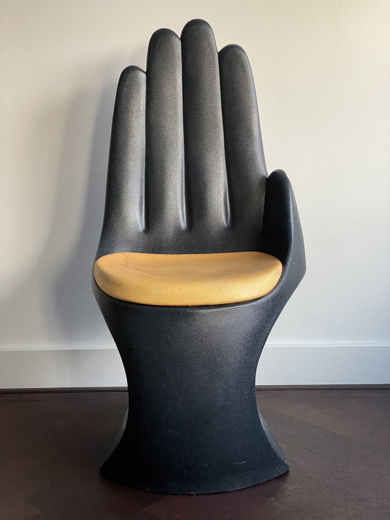 Vintage European Touch LTD 2 Hand chair | €295 | Whoppah