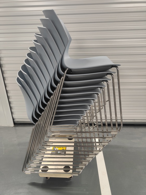 Image 1 of 11x Frill & No-Frill Chairs