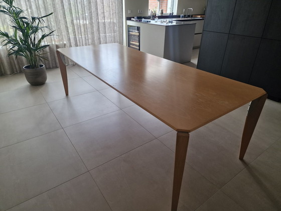 Image 1 of Leolux Xingu dining room table