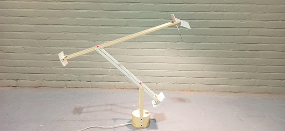 Image 1 of Vintage Richard Sapper voor Artemide Tizio tafellamp