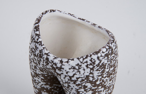 Image 1 of Fat lava vase