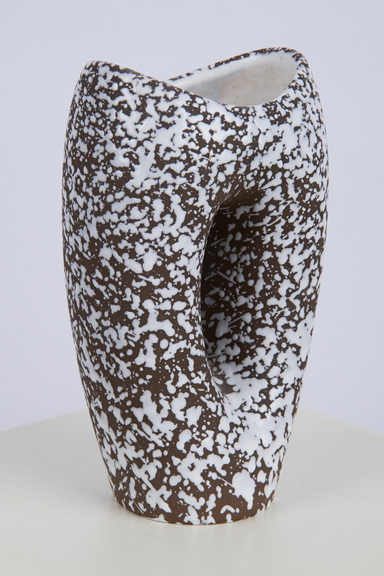 Image 1 of Fat lava vase