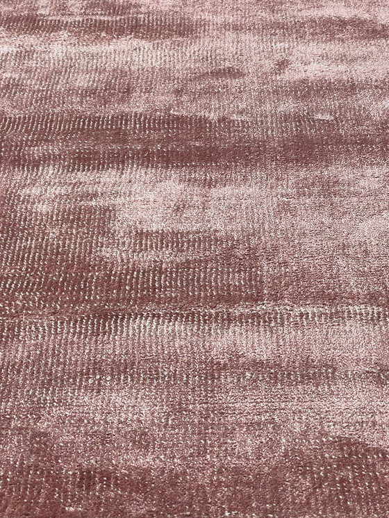 Image 1 of Leolux Patna carpet Burgundy