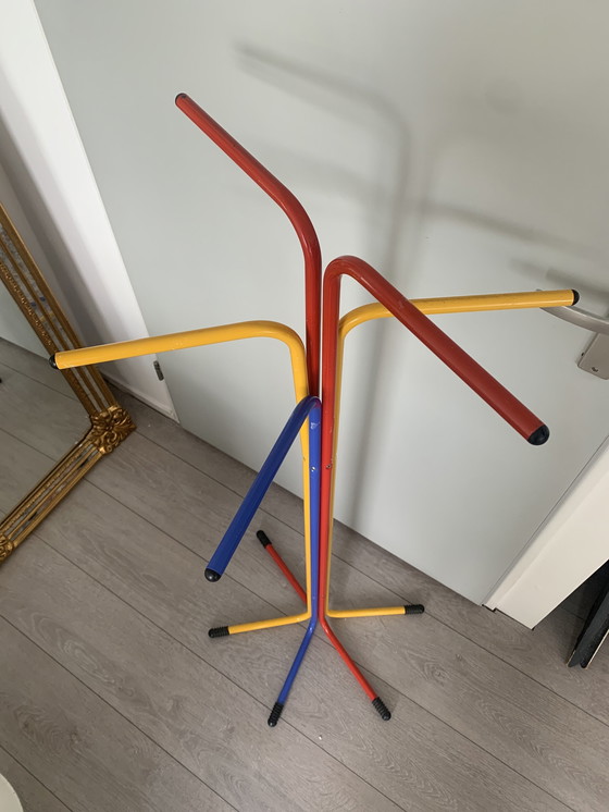 Image 1 of Appendiabiti vintage in stile Memphis