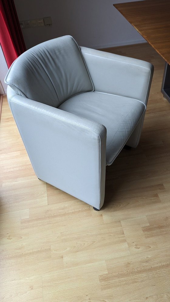 Image 1 of 4x Leolux Saga armchairs,