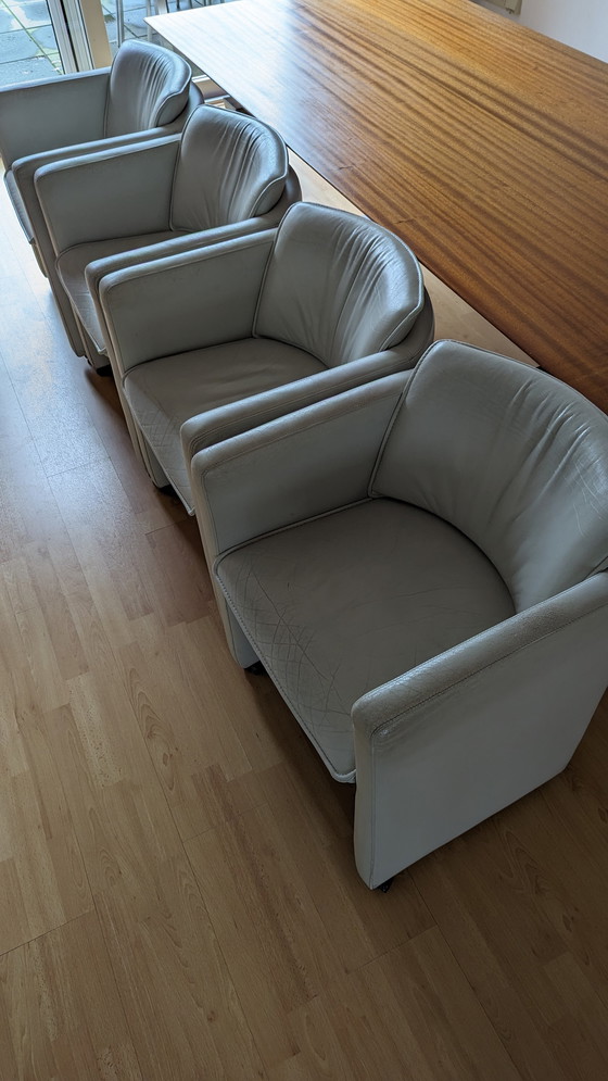 Image 1 of 4x Leolux Saga armchairs,