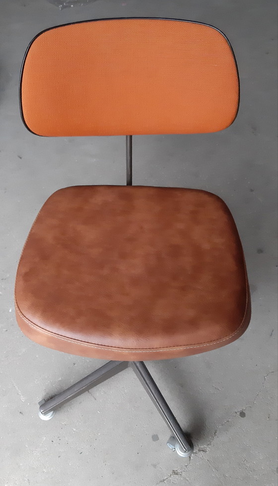 Image 1 of Friso Kramer office chair REFURBISHED