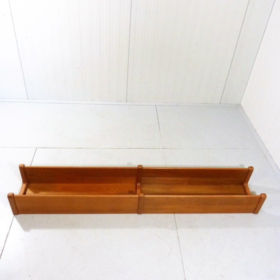 Image 1 of Dyrlund wall shelf