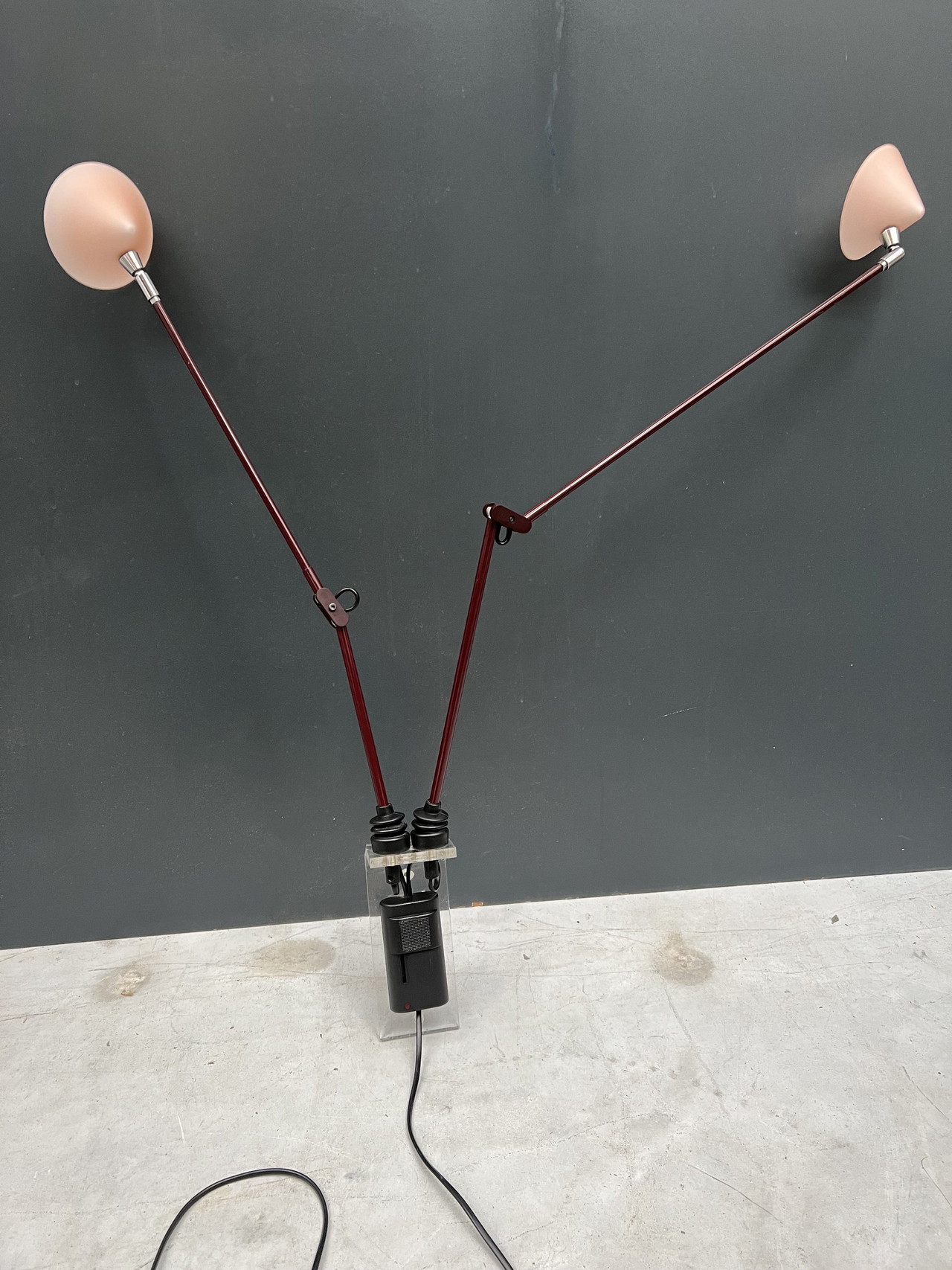 Lampada da parete postmoderna, Pola Amstelveen