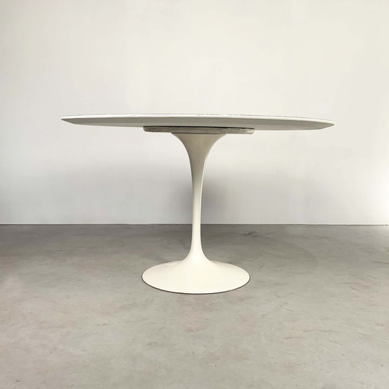 Image 1 of Eero Saarinen Tulip Table