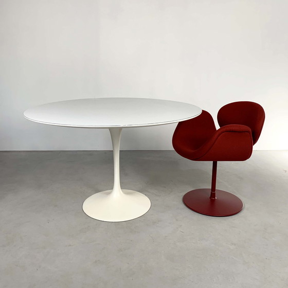 Image 1 of Eero Saarinen Tulip Table