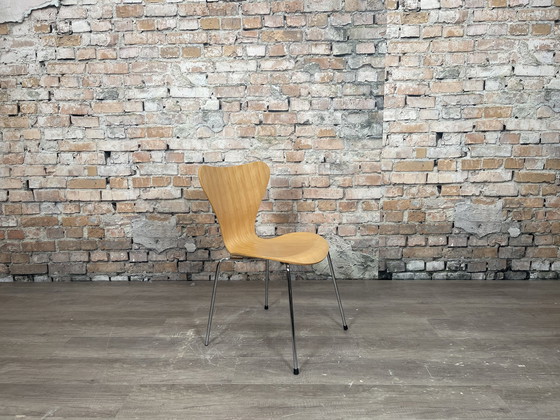 Image 1 of Fritz Hansen Butterfly wood - chair