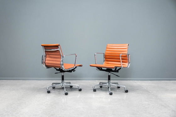 Image 1 of Eames EA117 office chair