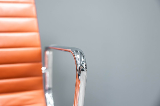 Image 1 of Eames EA117 office chair