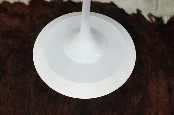 Image 1 of Eero Saarinen tulip side table