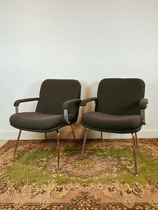 Geoffrey D. Harcourt - Artifort armchair reupholstered