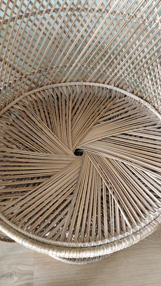 Image 1 of Chaise paon vintage