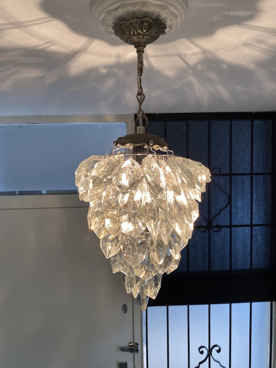 Image 1 of Vintage crystal bunch of grapes lamp