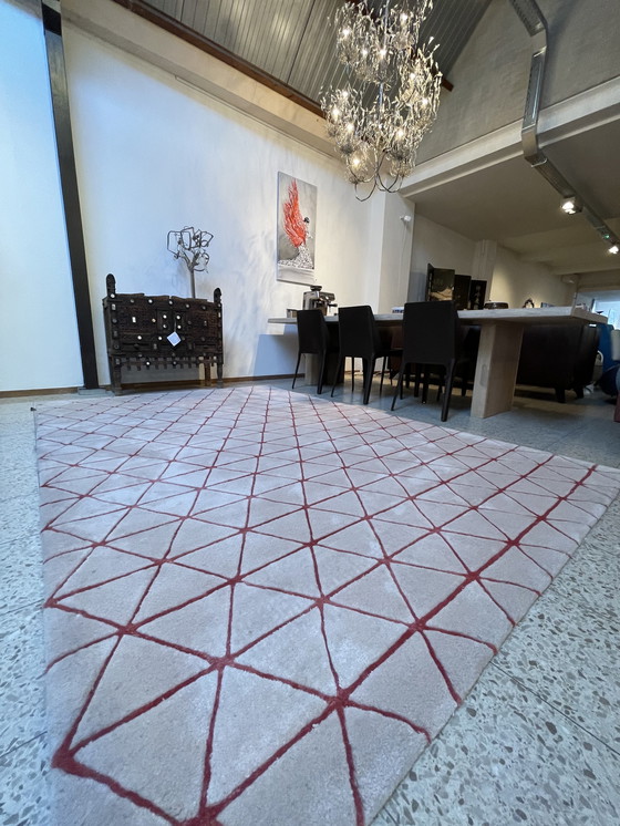 Image 1 of Leolux Girisha carpet red