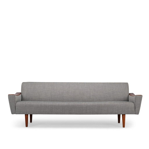 Deense vintage midcentury modern reupholstered sofa