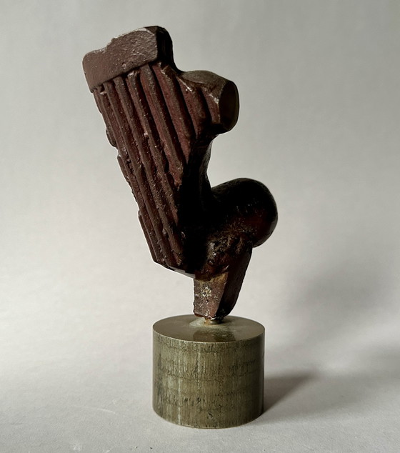 Image 1 of Sculpture abstraite en bronze