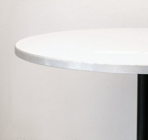 Table Ahrend by Friso Kramer