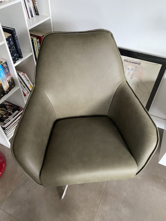 Image 1 of Fauteuil Dykk Faas en cuir Alhambra Moss