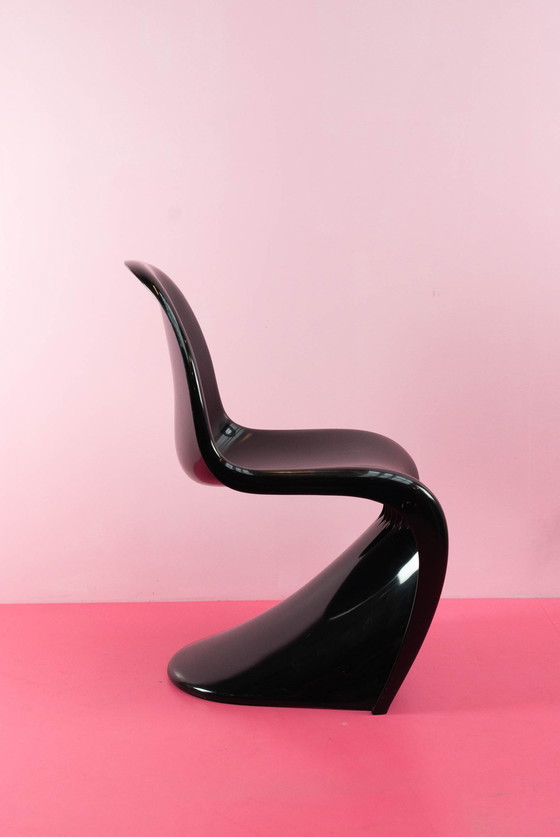 Image 1 of Black 'Panton chair' by Verner Panton for Herman Miller, 1971