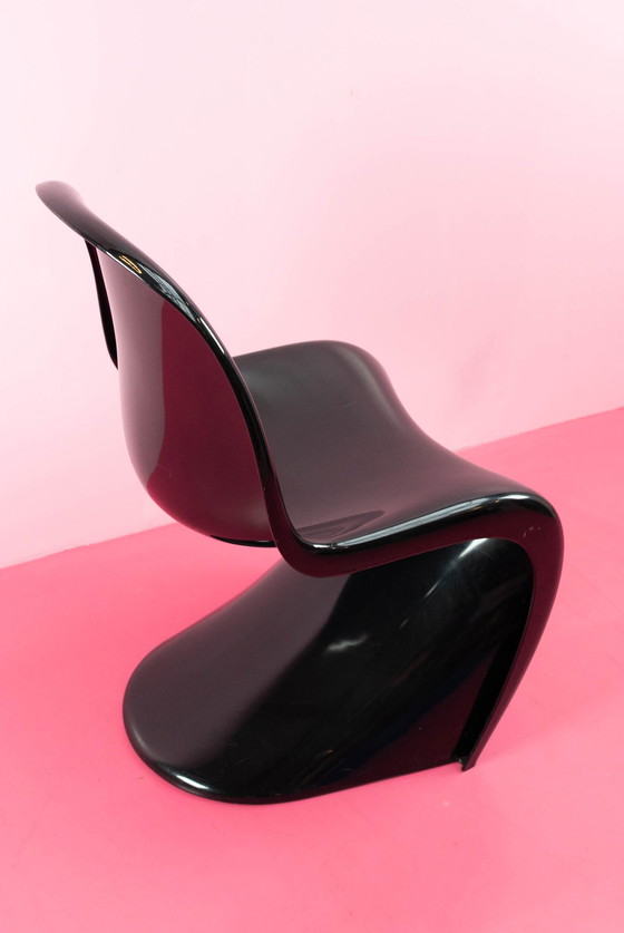 Image 1 of Black 'Panton chair' by Verner Panton for Herman Miller, 1971