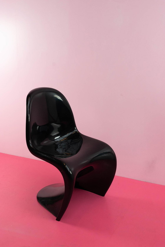 Image 1 of Black 'Panton chair' by Verner Panton for Herman Miller, 1971