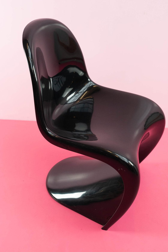 Image 1 of Black 'Panton chair' by Verner Panton for Herman Miller, 1971