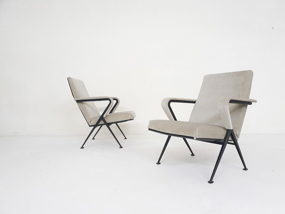 Image 1 of Set of two "Repose" lounge chairs by Friso Kramer for Ahrend de Cirkel, The Netherlands 1964