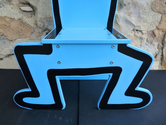 Image 1 of Trona Keith Haring / objeto decorativo azul