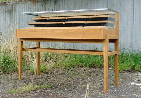 Image 1 of Vitrine de comptoir vintage